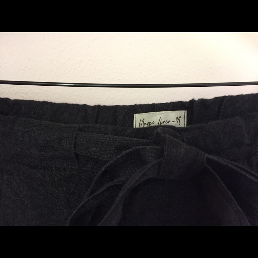 Magic Linen Capris - Picture 2 of 2